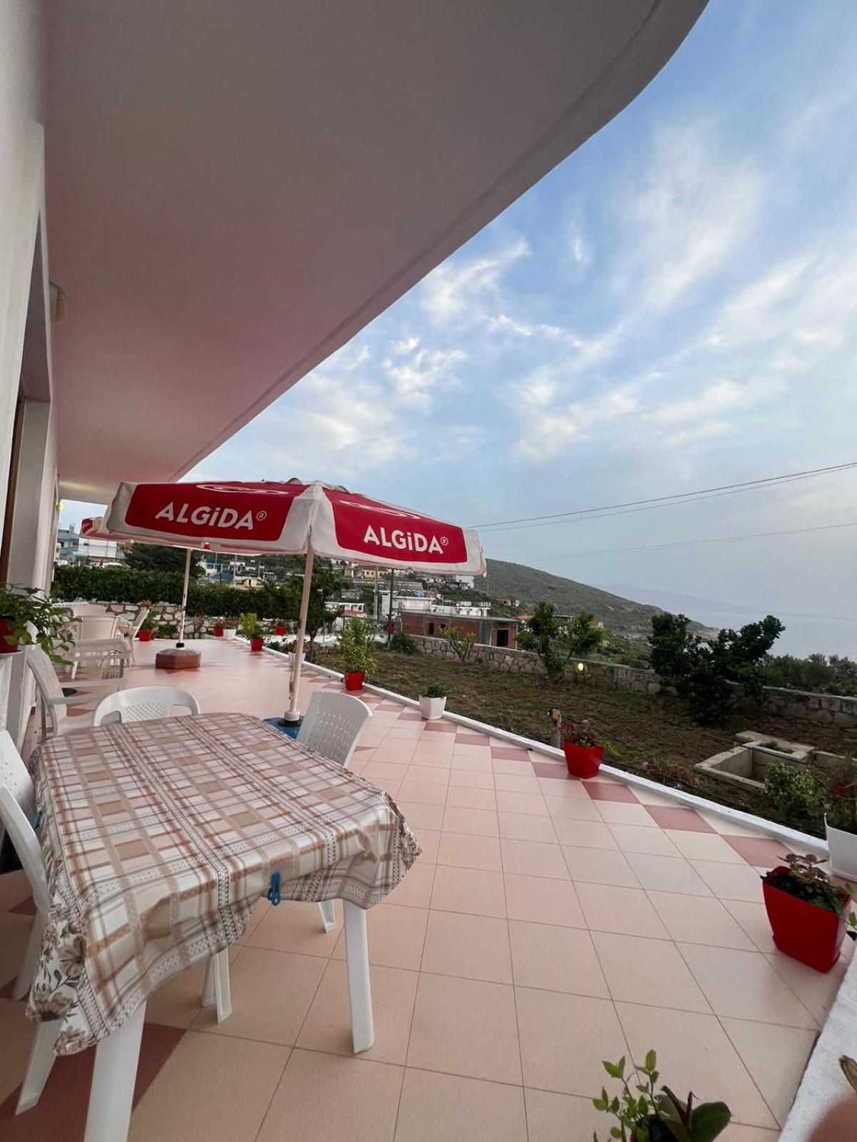 Teo Apartment Saranda Extérieur photo