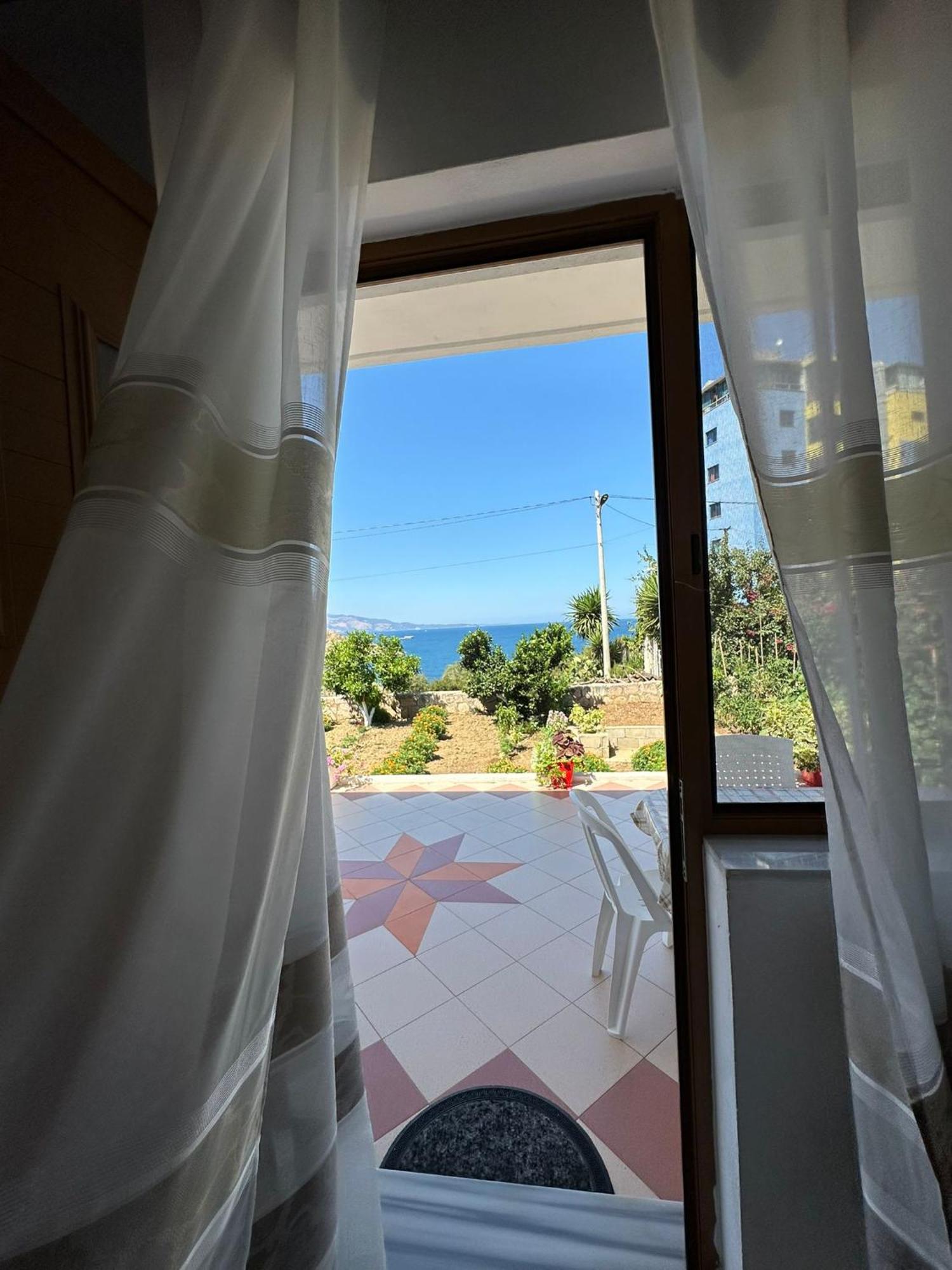 Teo Apartment Saranda Extérieur photo